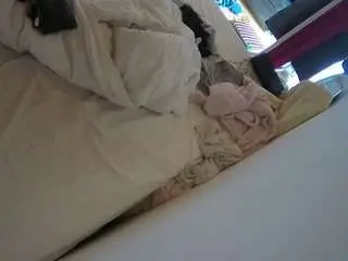 Voyeurcam-julmodels-whitebed-4  live sex cam