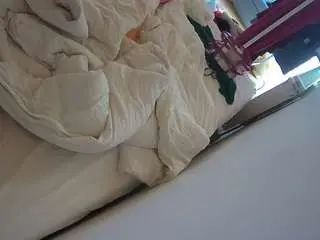 Voyeurcam-julmodels-whitebed-4  live sex cam