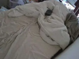 Voyeurcam-julmodels-whitebed-4  live sex cam