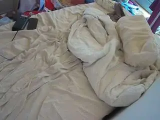 Voyeurcam-julmodels-whitebed-4  live sex cam