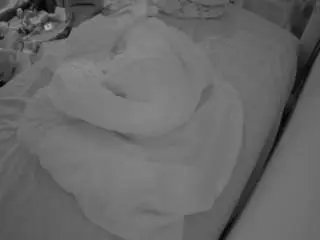 Voyeurcam-julmodels-whitebed-4  live sex cam