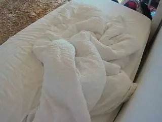 Voyeurcam-julmodels-whitebed-4  live sex cam