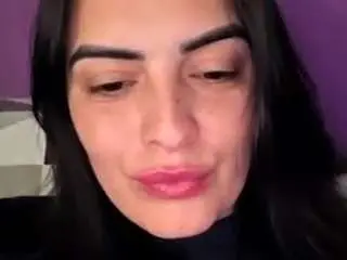 Britneyquenn18  live sex cam