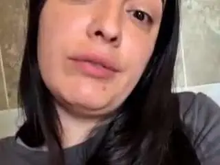 Britneyquenn18  live sex cam
