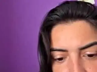 Britneyquenn18  live sex cam