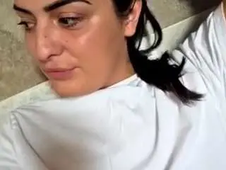 Britneyquenn18  live sex cam