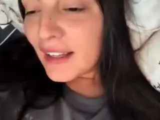 Britneyquenn18  live sex cam