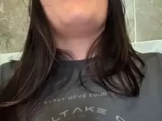 Britneyquenn18  live sex cam