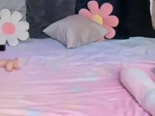 Juicymilk  live sex cam