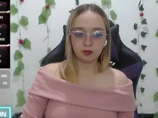 Liaaroberts  live sex cam