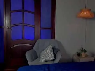 Nayahh  live sex cam