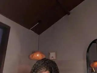 Nayahh  live sex cam