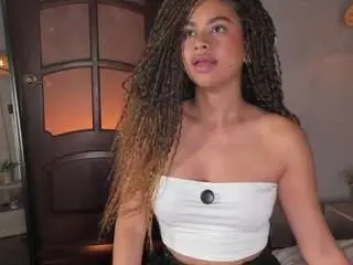 Nayahh  live sex cam