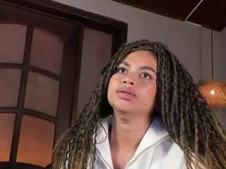 Nayahh  live sex cam