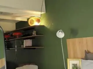 Nayahh  live sex cam