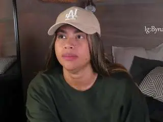 Nayahh  live sex cam