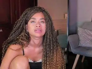 Nayahh  live sex cam