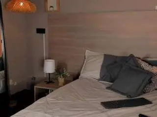 Nayahh  live sex cam