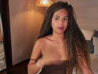 Nayahh  live sex cam