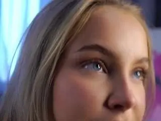 Peacebunte  live sex cam