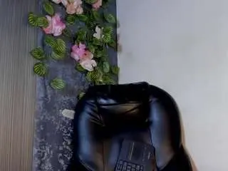 Emilyy-77  live sex cam