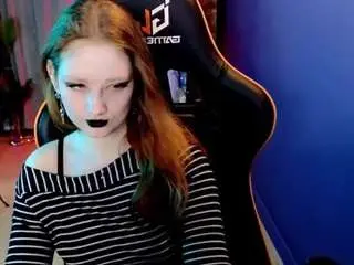 Your-lilith  live sex cam