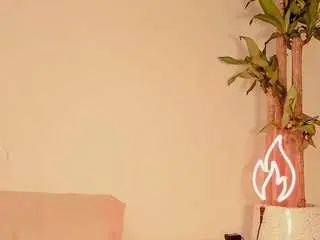 Chinese-goddess  live sex cam