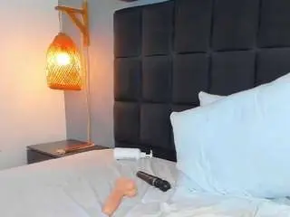 Natalie-esmith  live sex cam