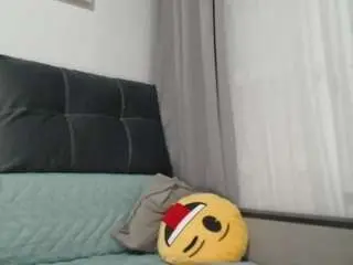 Sexsy-honey  live sex cam