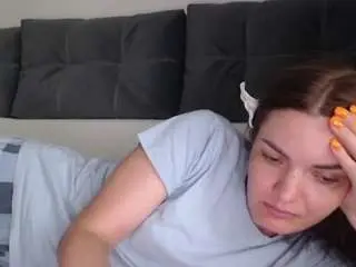 Sexsy-honey  live sex cam