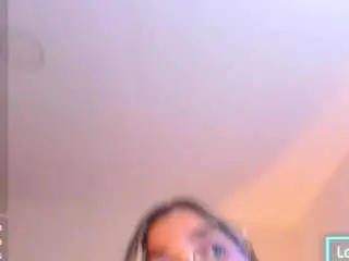 Emily-braums  live sex cam