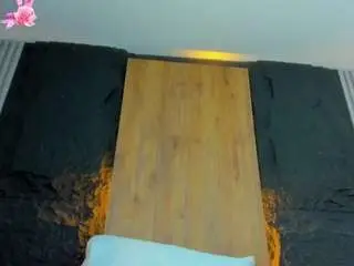 Linda-montoya  live sex cam