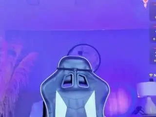 Luccia-smith  live sex cam