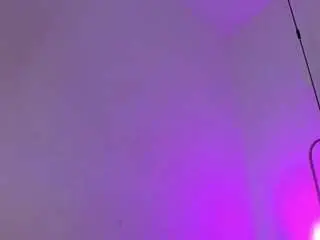 Only-gia  live sex cam