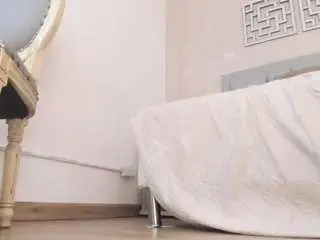 Only-gia  live sex cam