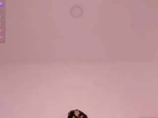 Only-gia  live sex cam