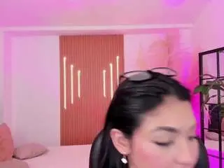 Sara-stormy  live sex cam