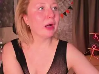 Scent-of-woman  live sex cam