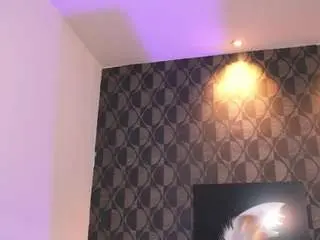 Sharomross  live sex cam