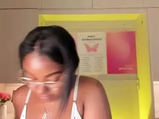 Tamarazaki  live sex cam