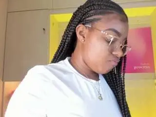 Tamarazaki  live sex cam