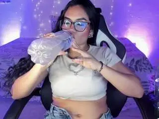Dannadomiinguez  live sex cam