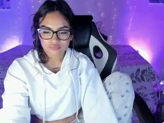 Dannadomiinguez  live sex cam