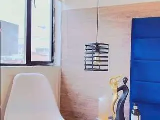 Elliee-alves  live sex cam