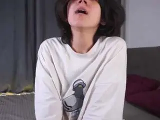 Geneviveginanni  live sex cam