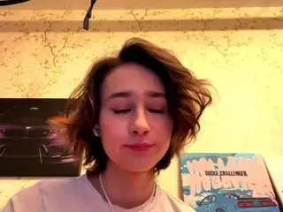 Kevapounder  live sex cam