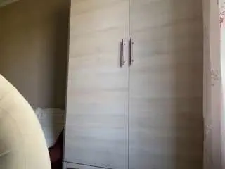 Nellatays  live sex cam