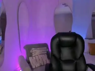 Victoria-18  live sex cam