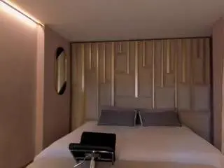 Victoria-18  live sex cam