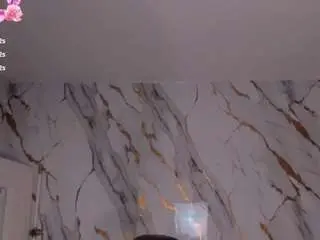 Victoria-18  live sex cam